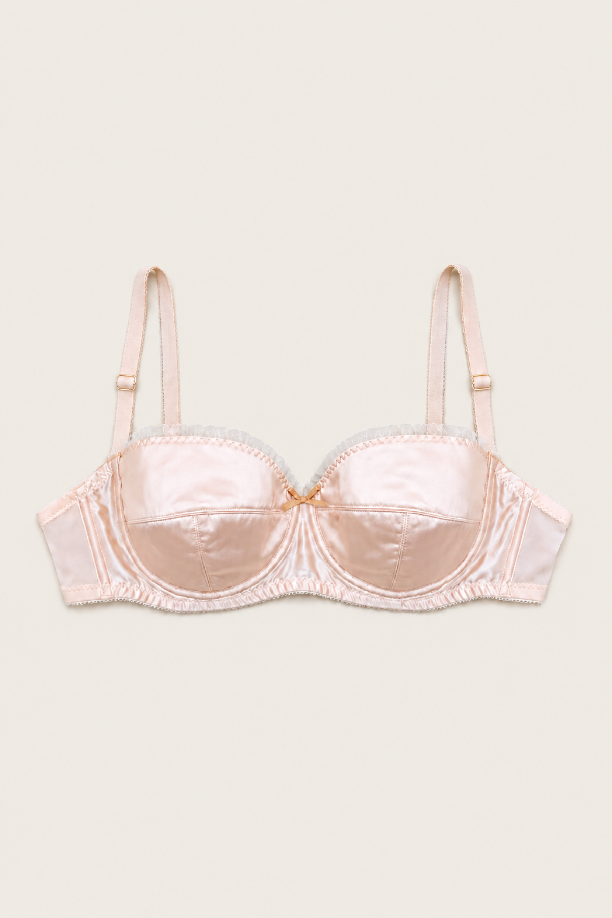 Sujetador Fifi Chachnil Onde Peach en seda color melocotón con aros y copas acolchadas ideal para lencería femenina sofisticada