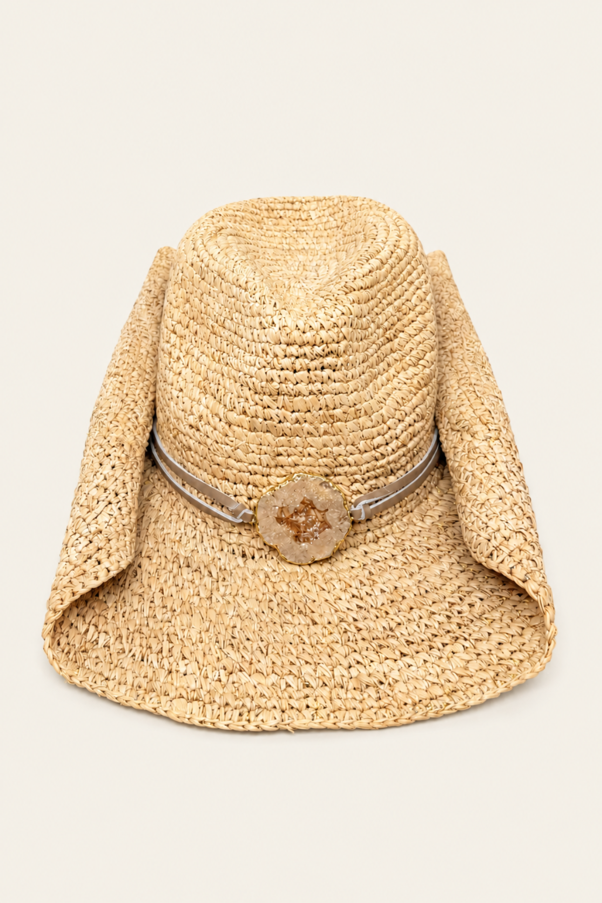 Sombrero Cowboy Kelli Gold de rafia dorada con diseño western elegante para looks boho de verano