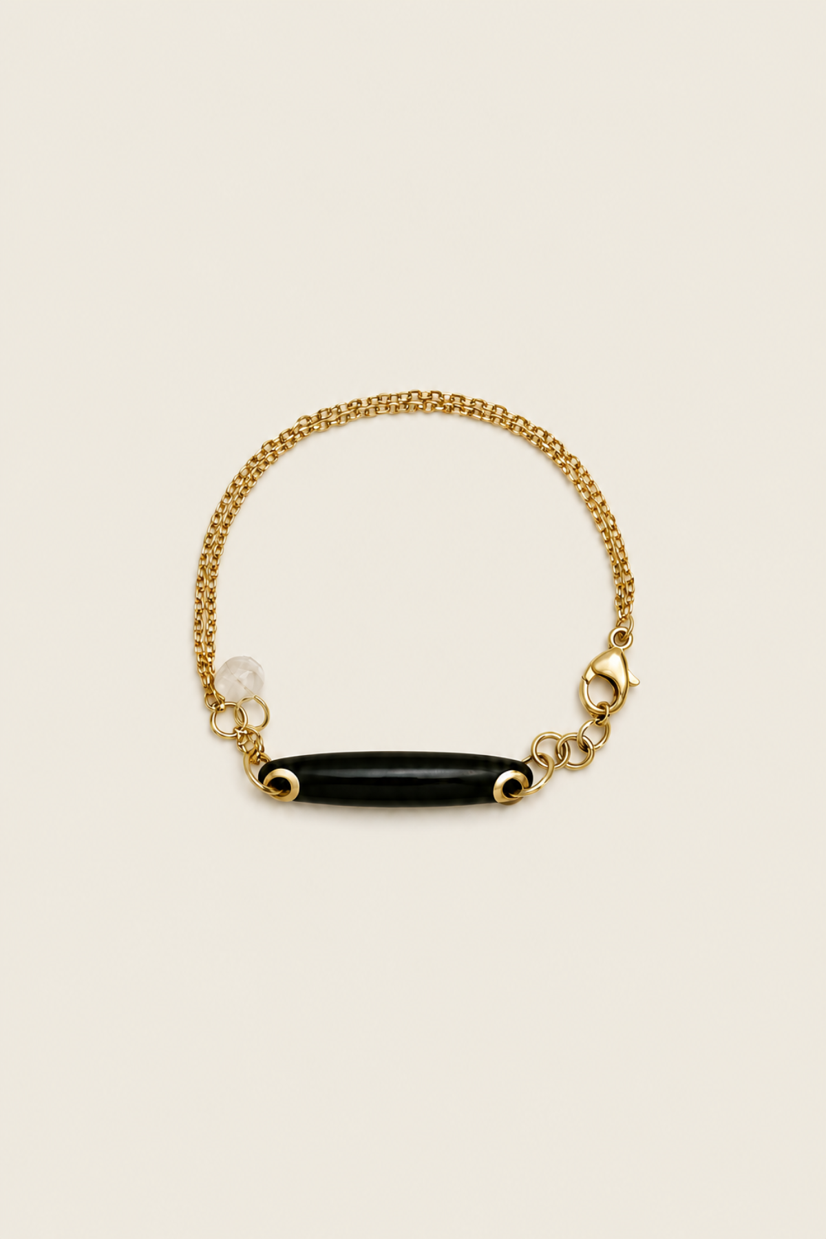 Pulsera Jewelry con diseño elegante y moderno en tonos dorados para complementar cualquier look con un toque sofisticado