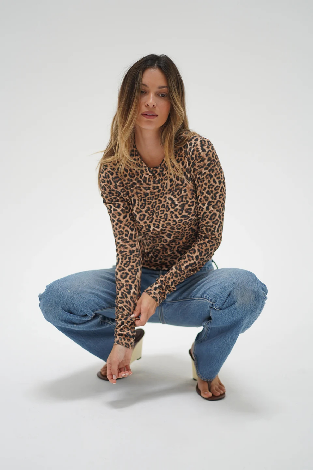 Top Dalston de canalé con estampado leopardo y manga larga para mujer