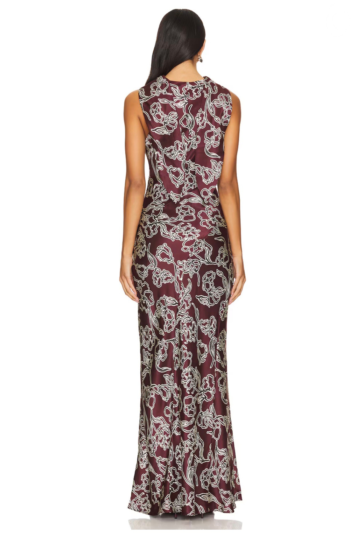 Vista trasera de modelo con vestido largo Nicholas The Label Demi sobre fondo blanco mostrando cierre invisible y ajuste perfecto al cuerpo