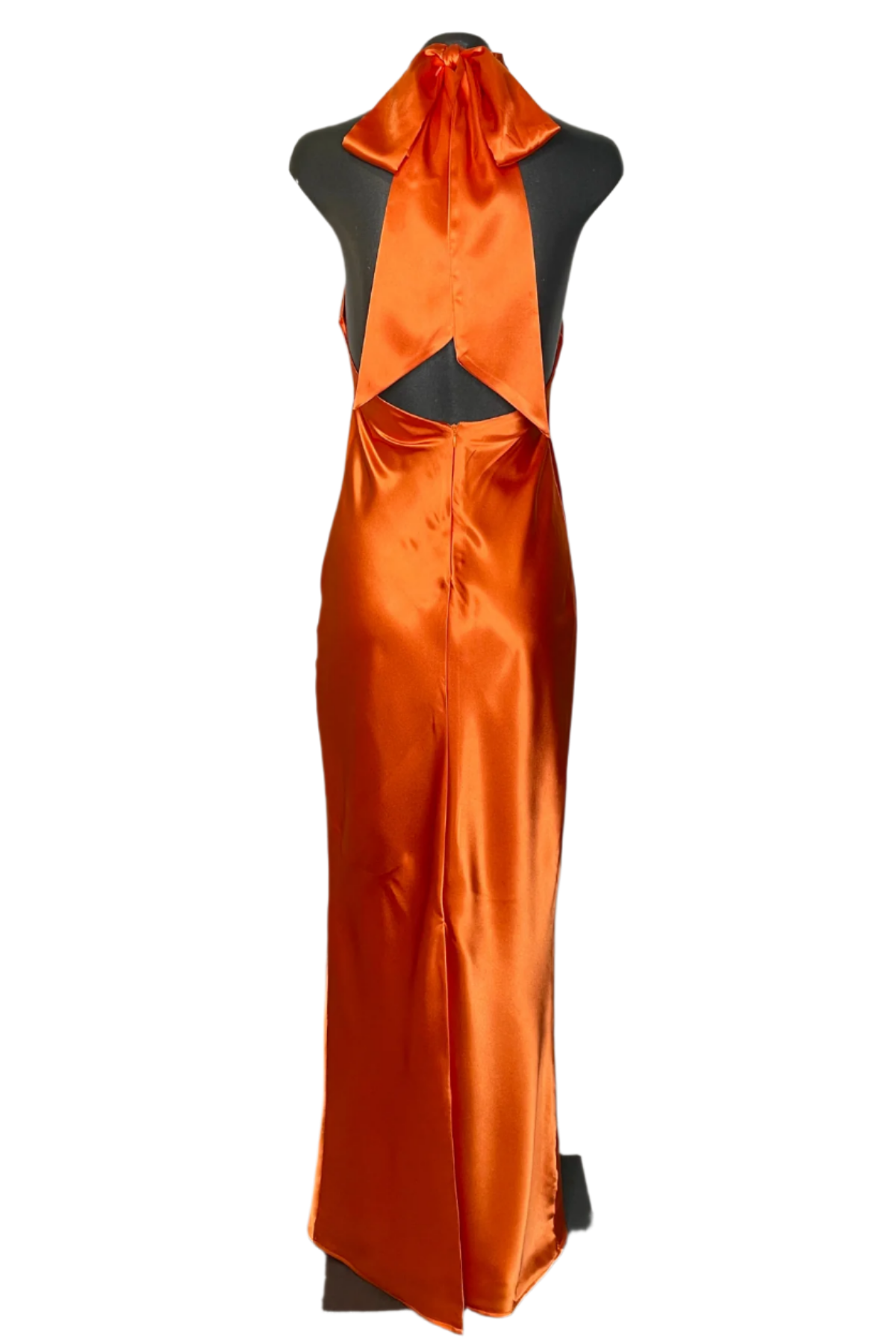 Vestido Vila naranja visto desde atrás: escote profundo en V que llega hasta la cintura, contrastando con mangas abullonadas y tejido grueso
