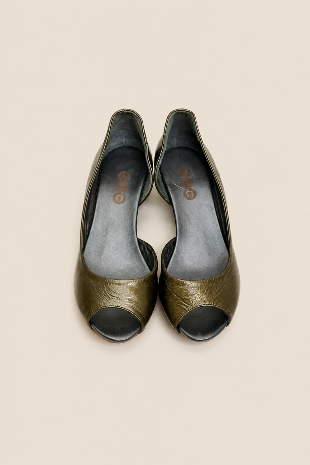 Himani Wedges