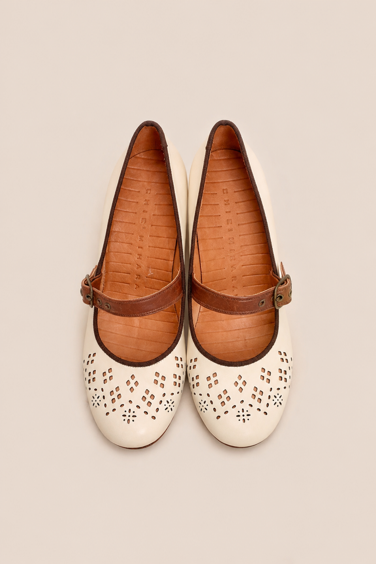 Crio Mid Heel Shoes