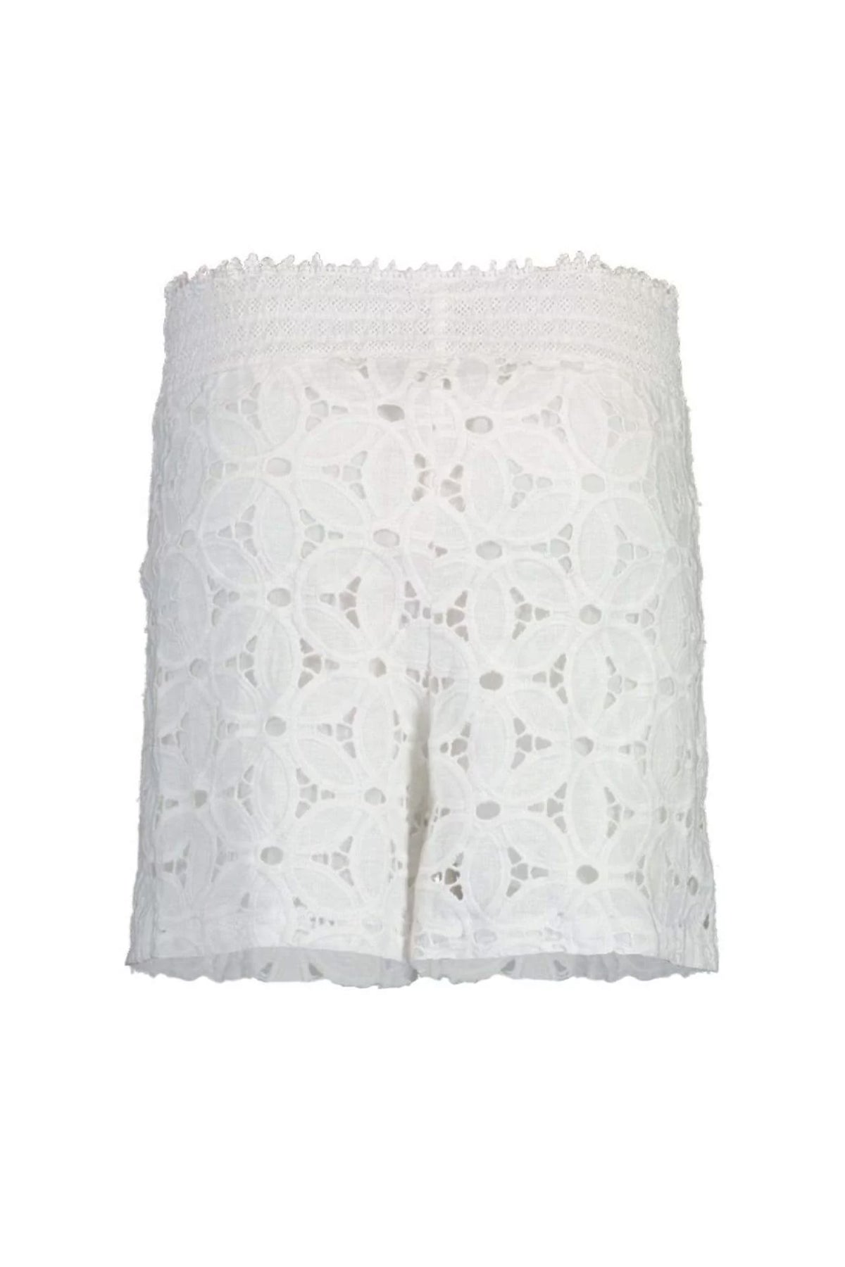 Vista trasera de los shorts Positano Kenya bordados en blanco, mostrando el diseño delicado y la elasticidad de la cintura