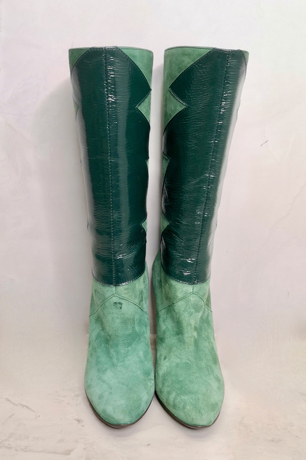 Botas de ante Boccaccini modelo Hanya en color camel con diseño elegante y suela resistente para un look moderno y cómodo