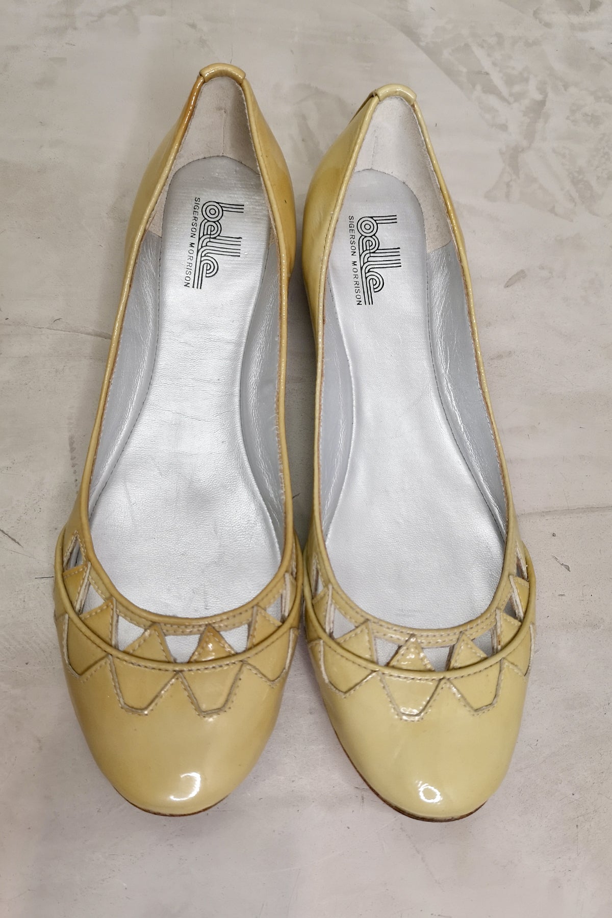 Zapatos planos Baltimora de charol con suela cómoda y ajuste perfecto, ideales para el día a día o eventos casuales
