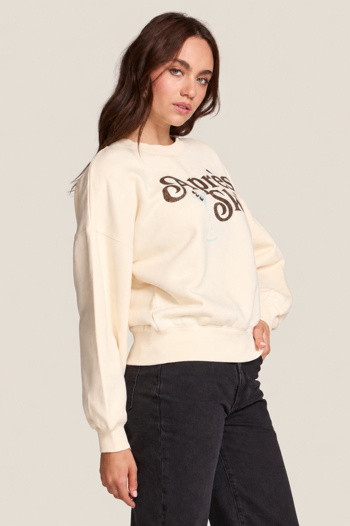 Sudadera beige Après Ski de mujer vista lateral con corte relajado