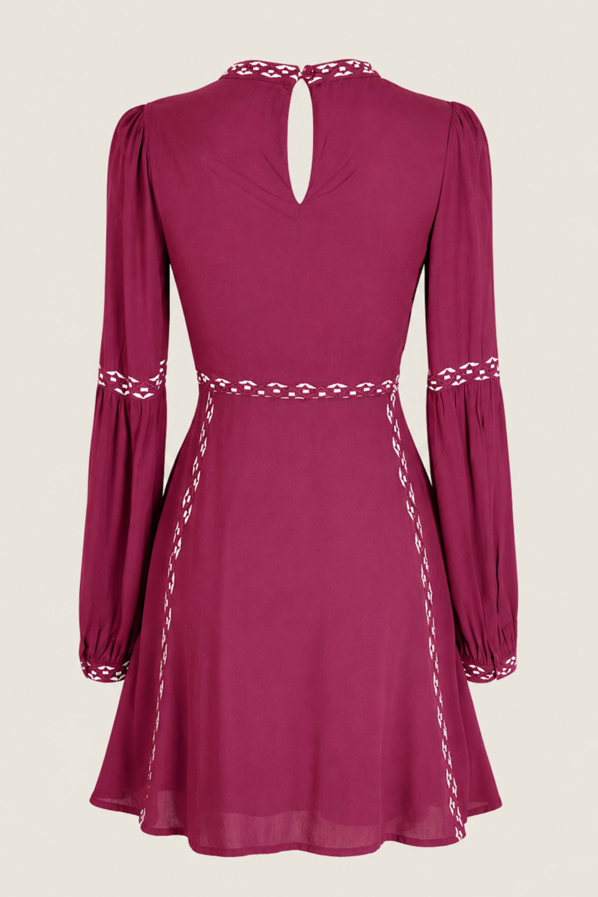 Vestido corto Rahi Cali Posy Sweetheart en maniquí visto desde atrás con detalle de cierre y corte ajustado