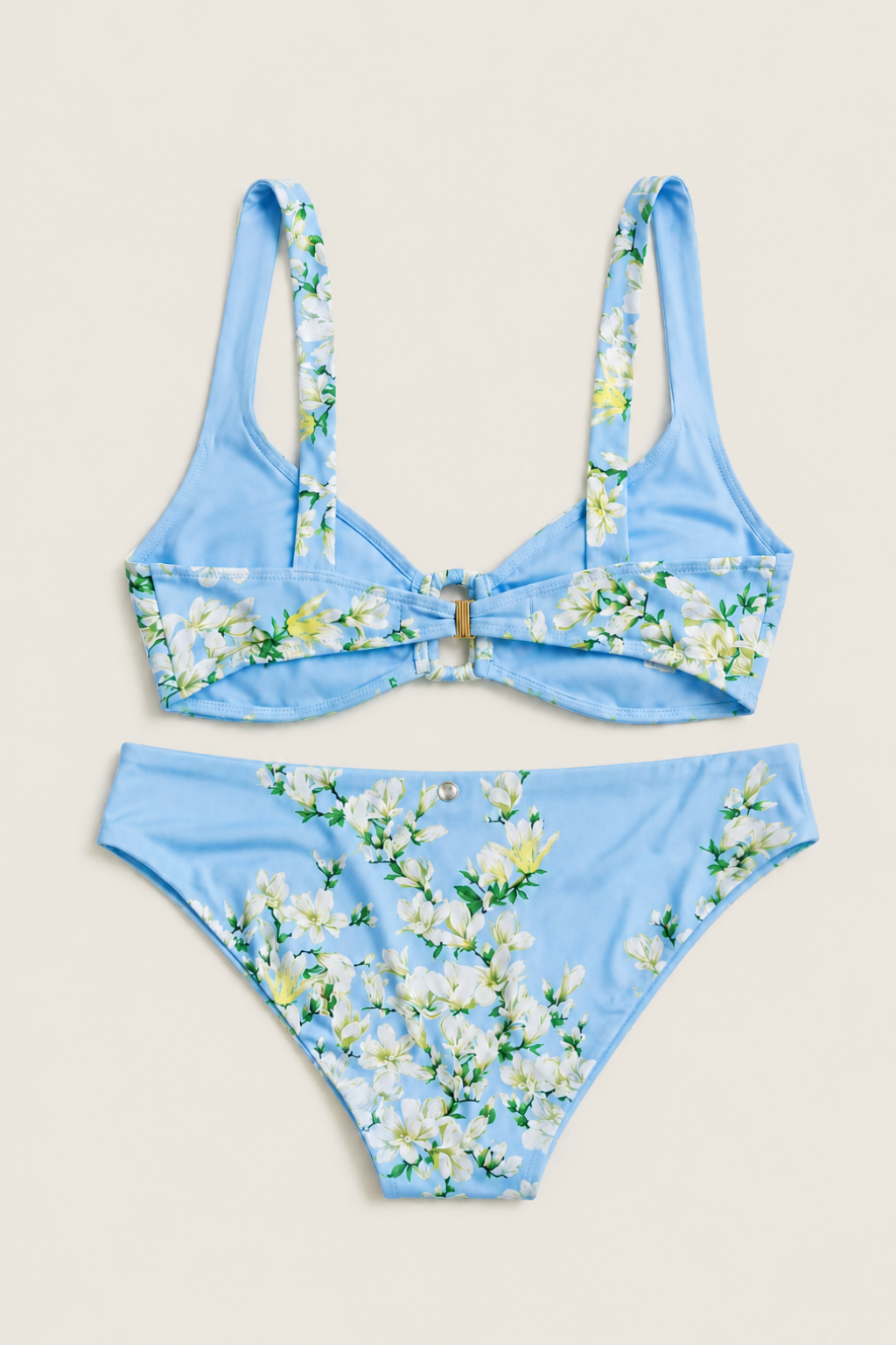 Vista trasera del bikini Raffaela D'Angelo Sky Blue con tirantes ajustables y diseño cómodo que realza la silueta femenina