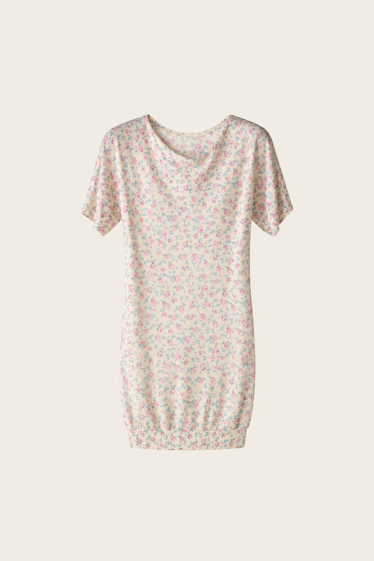 Jersey floral de punto grueso con estampado botánico en tonos vibrantes, manga larga y corte oversize para looks casuales de entretiempo