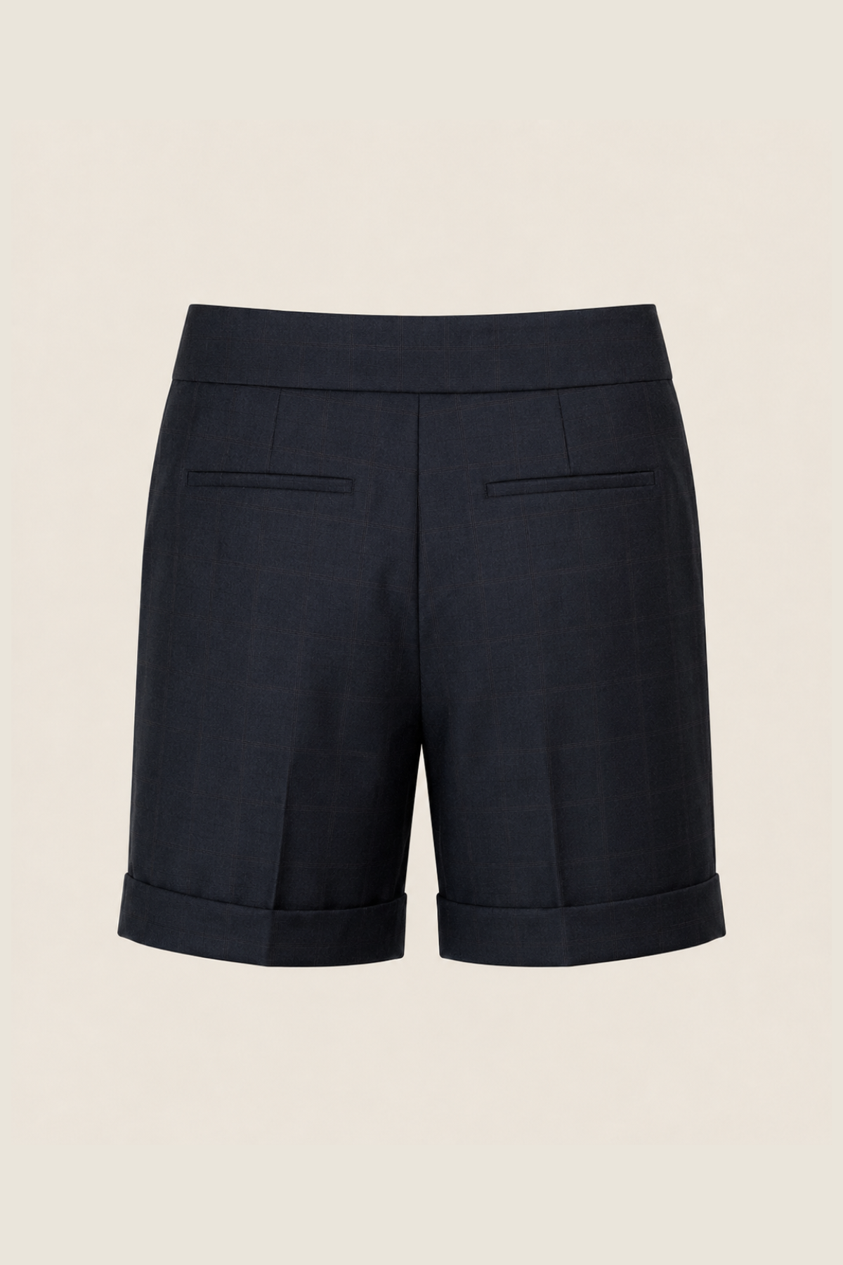 Pantalones cortos Park en color navy confeccionados en lana 100 %, parte trasera 