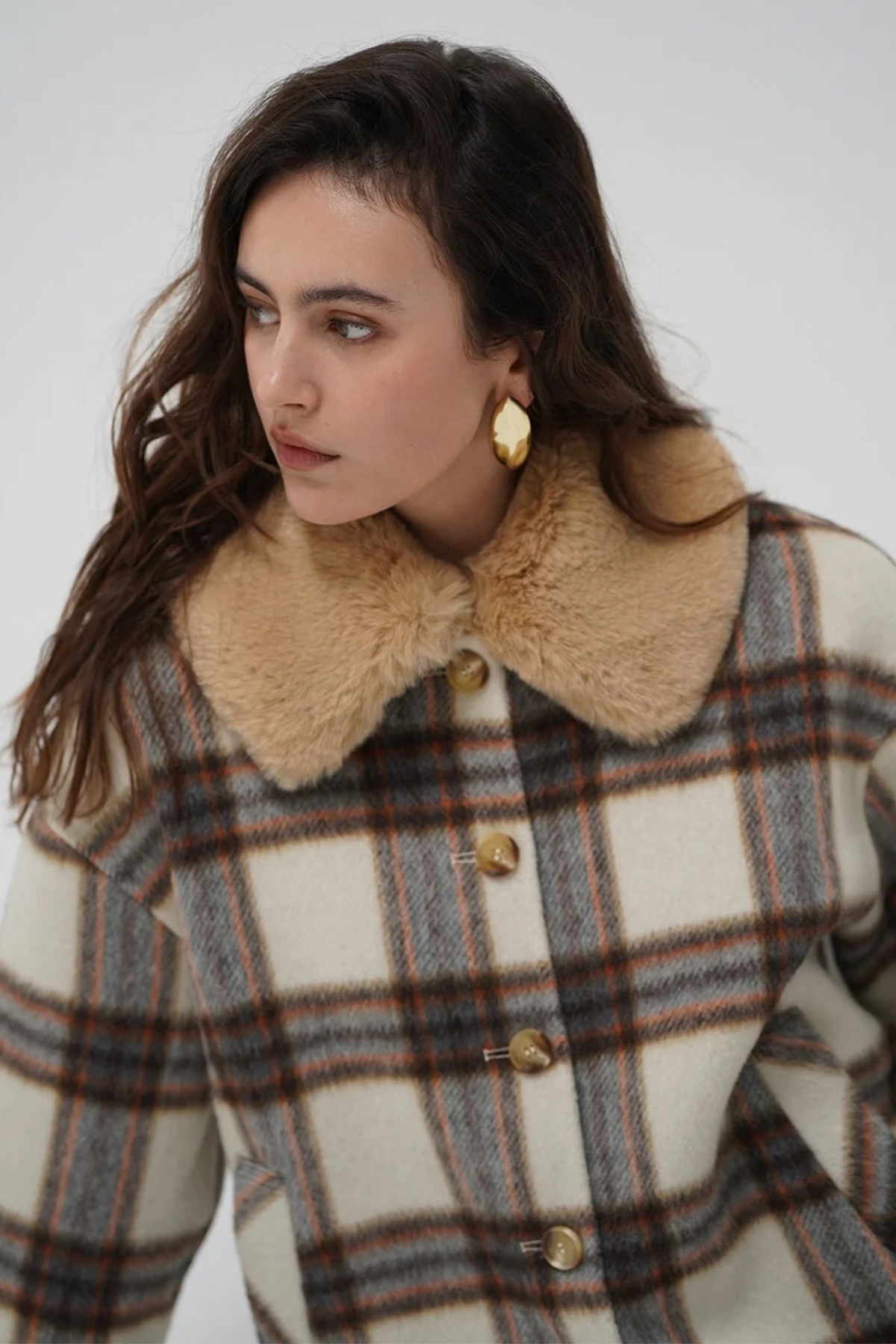 Chaqueta de cuadros mujer Anchor de LNA Clothing con cuello de pelo sintético