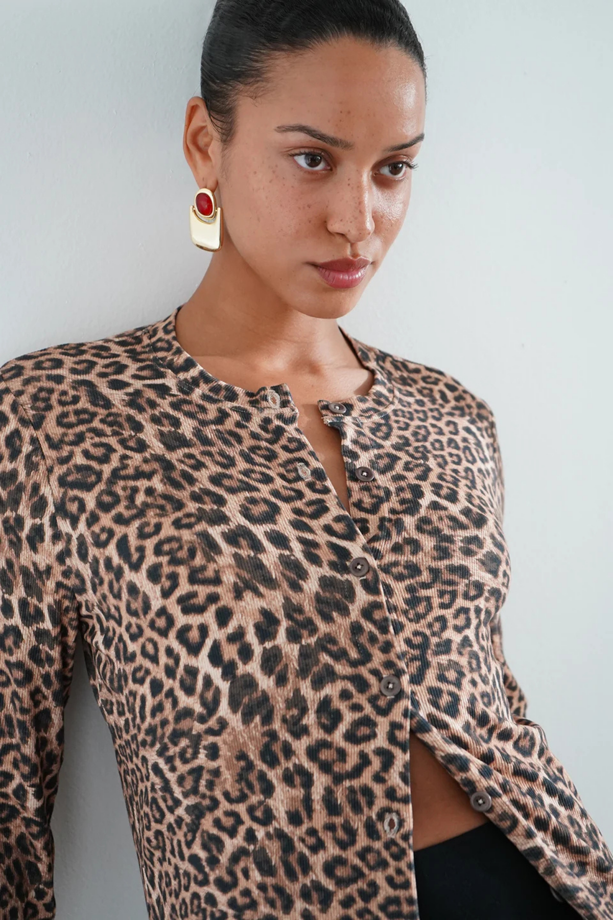 Mira Ribbed Cardigan-Leopardo