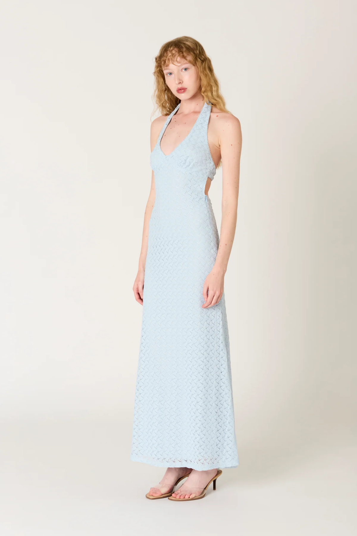 Vestido largo verano con estampado sofisticado ideal para outfits relajados con estilo luxury minimal