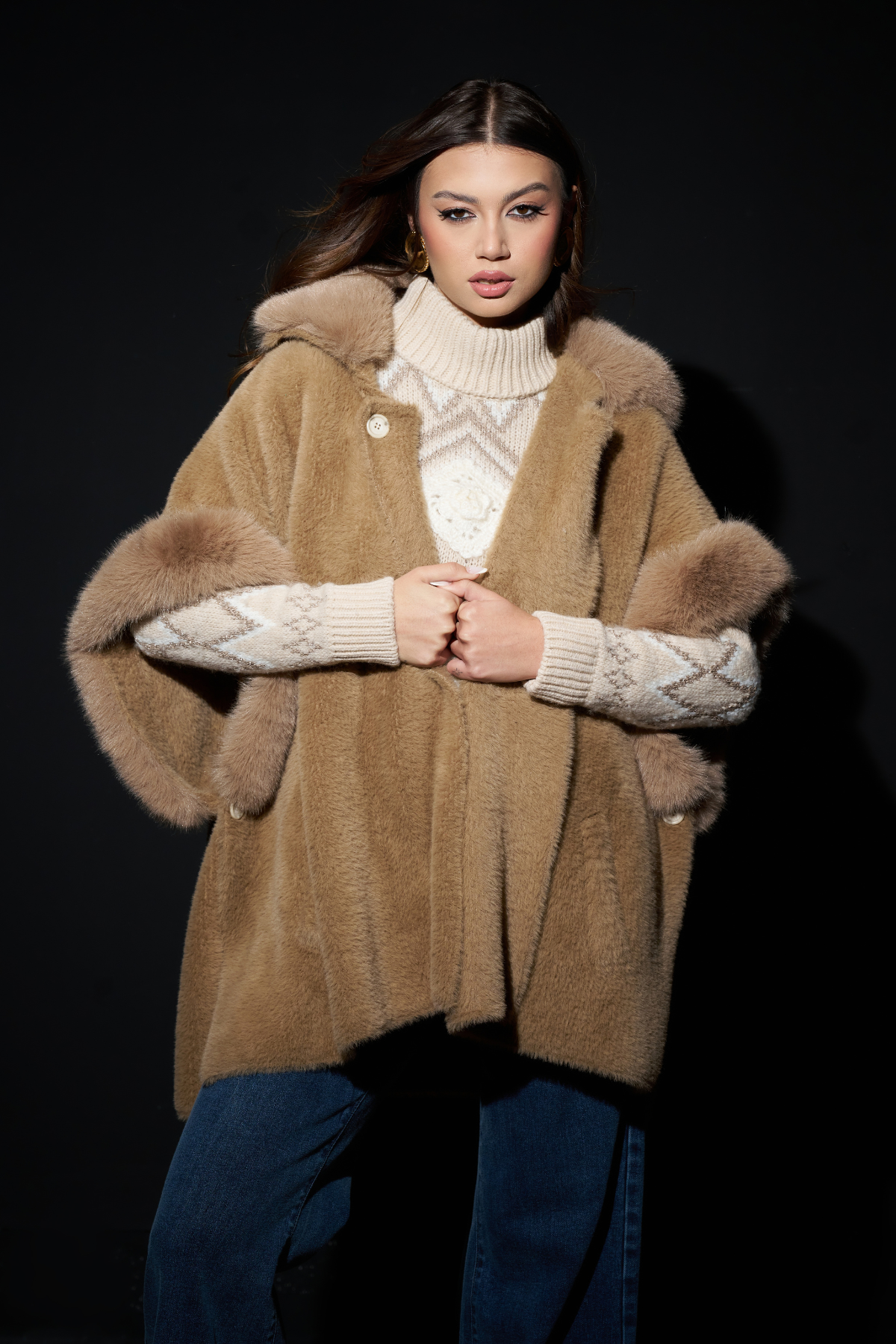 Capa de punto cammello tipo poncho para mujer, prenda elegante y versátil de otoño invierno