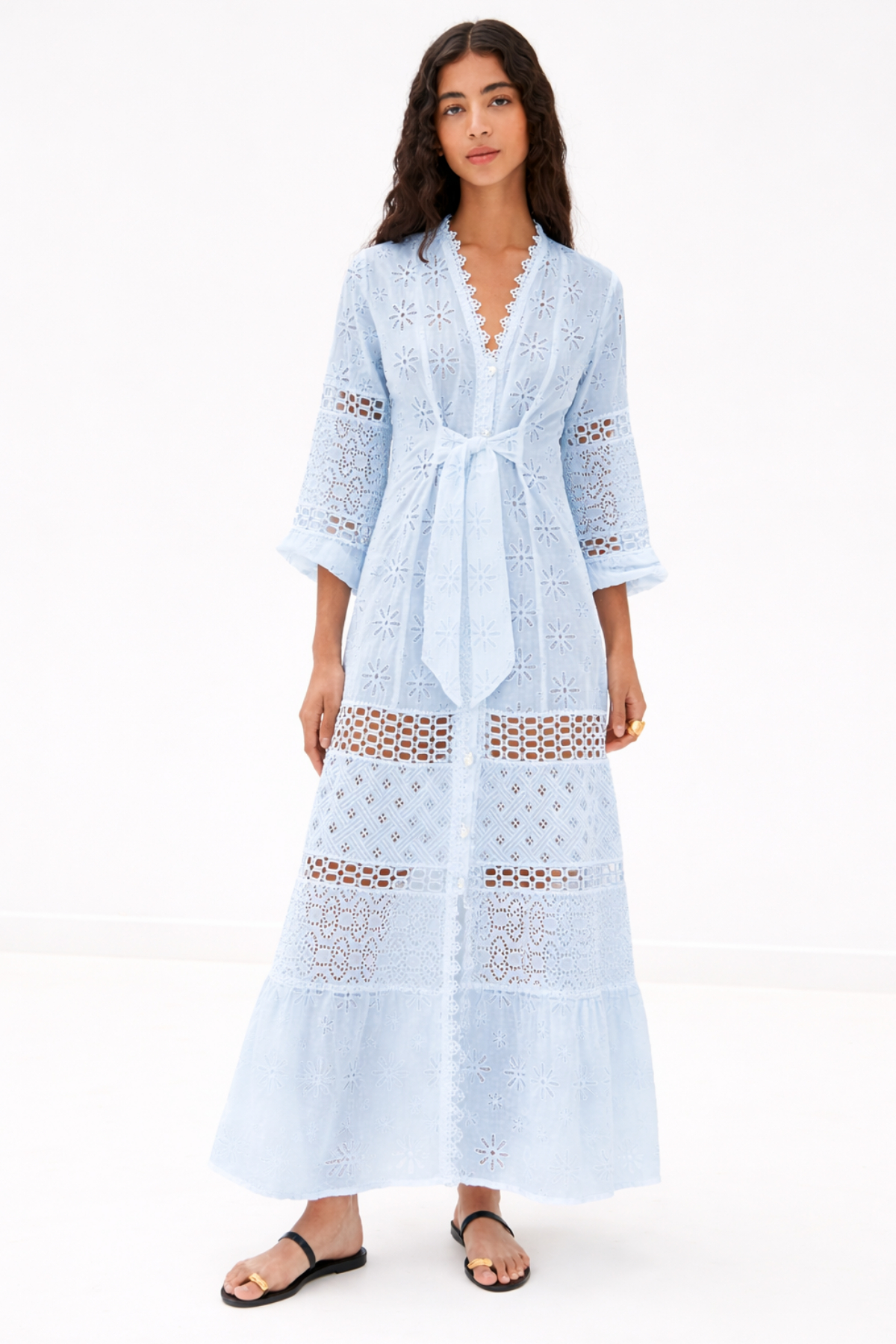 Vestido largo elegante Noce con silueta fluida y diseño sofisticado ideal para invitada de boda, eventos formales y ocasiones especiales