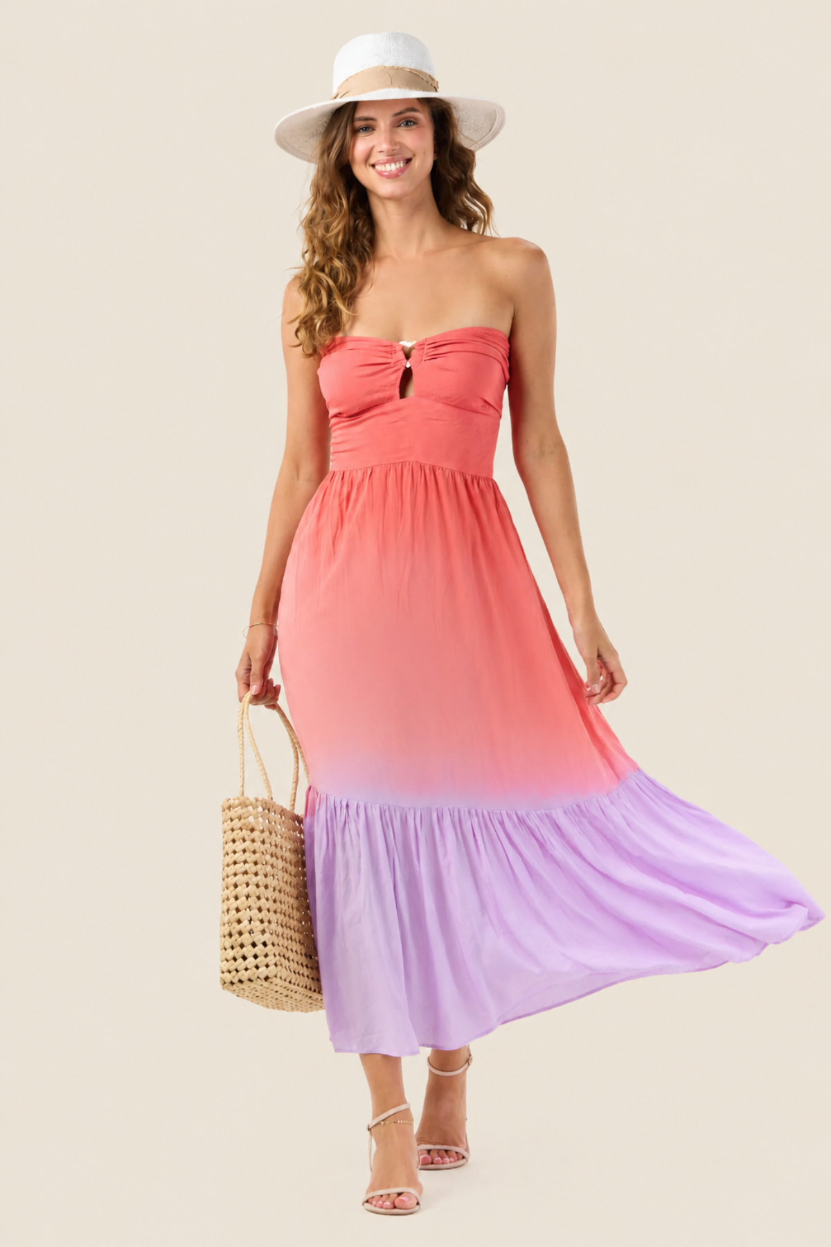Vestido largo bohemio Honey con escote corazón para looks de invitada sofisticada