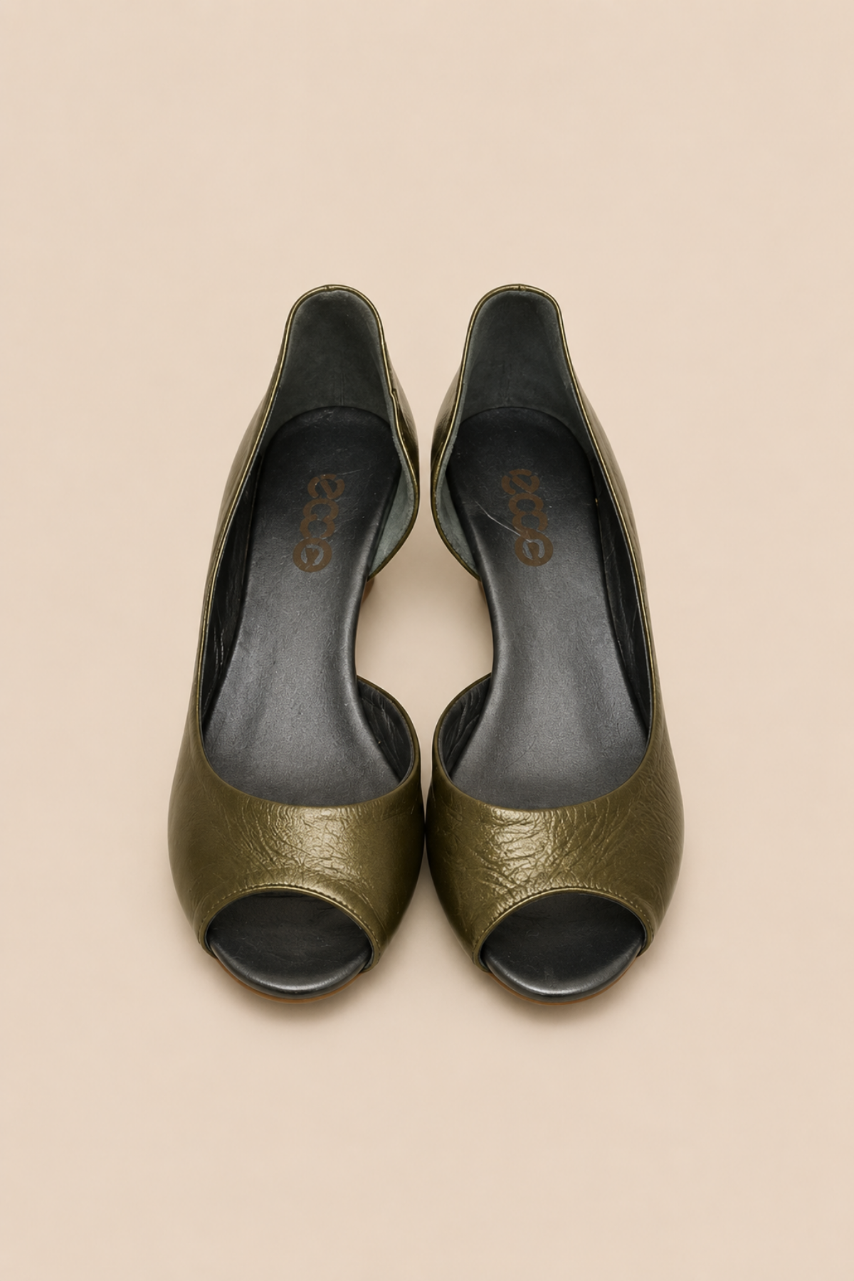 Himani Wedges